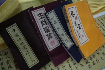 周康明：坚守传统工艺 延续绫绢传奇